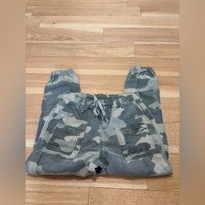 Aerie Jean Camo Joggers